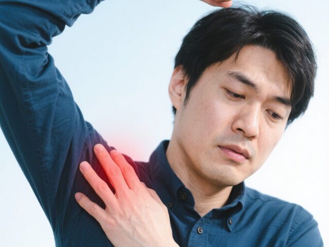 【新松戸・幸谷】整骨院で五十肩の可動域を改善する方法とは